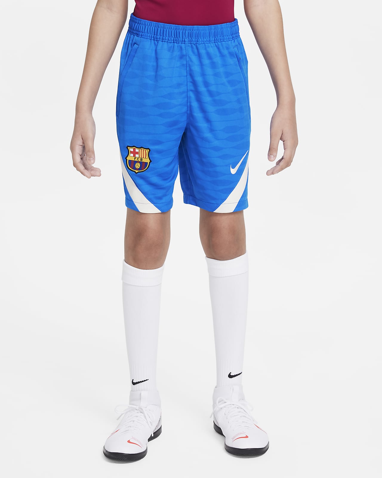 F.C. Barcelona Strike Older Kids' Football Shorts
