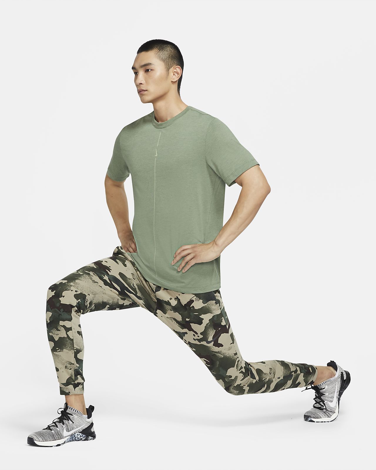 men's tapered camo training pants