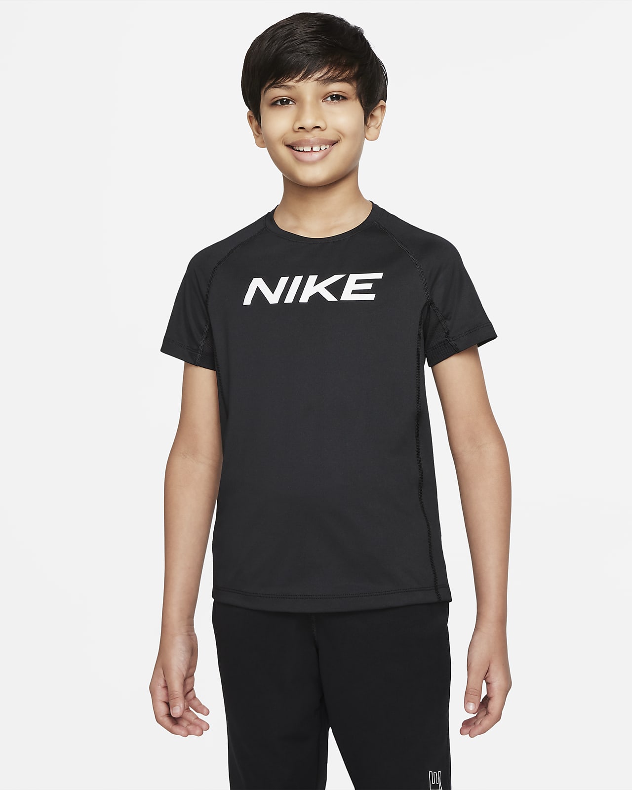 Kortærmet Nike Pro Dri-FIT-top til større børn (drenge)