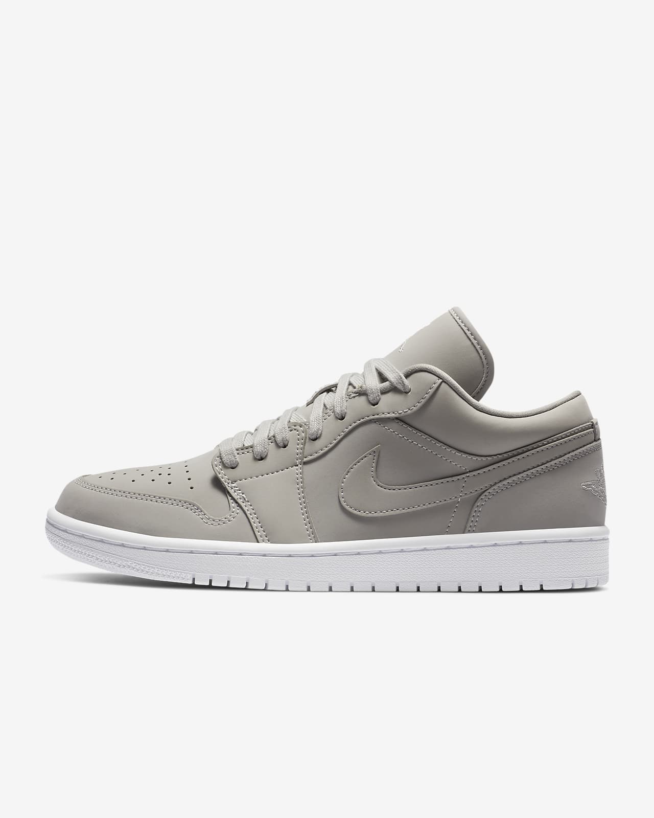 Air Jordan 1 Low Women's Shoe. Nike GB