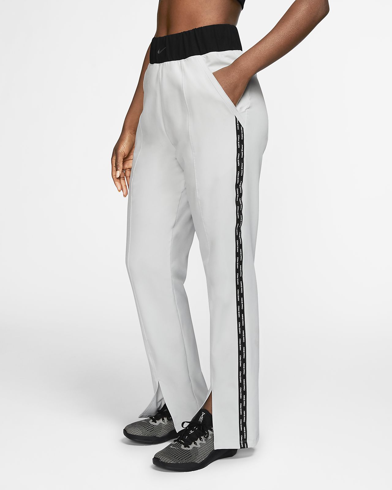 nike women's stretch pants