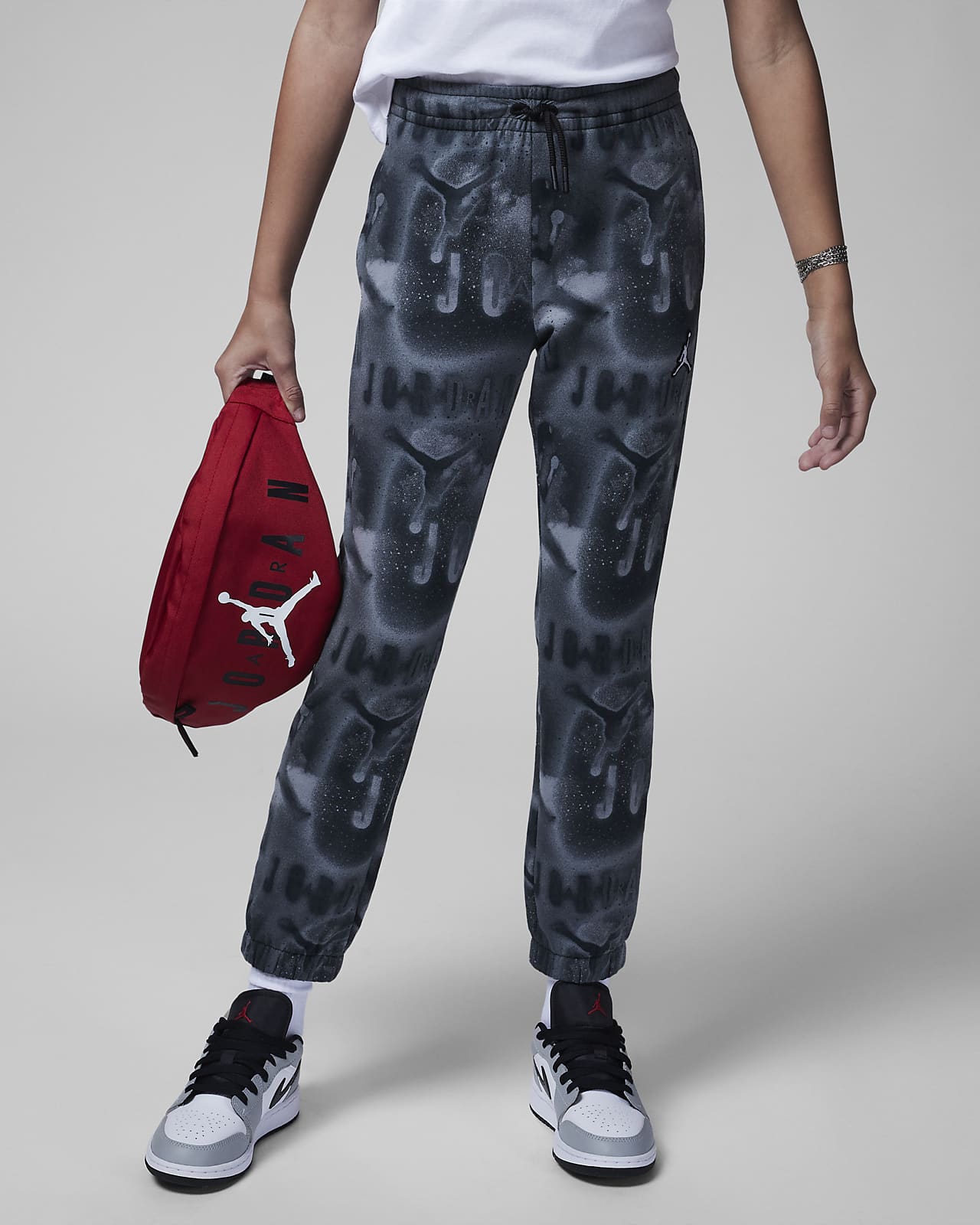 Jordan Big Kids' Essentials Printed Fleece Pants