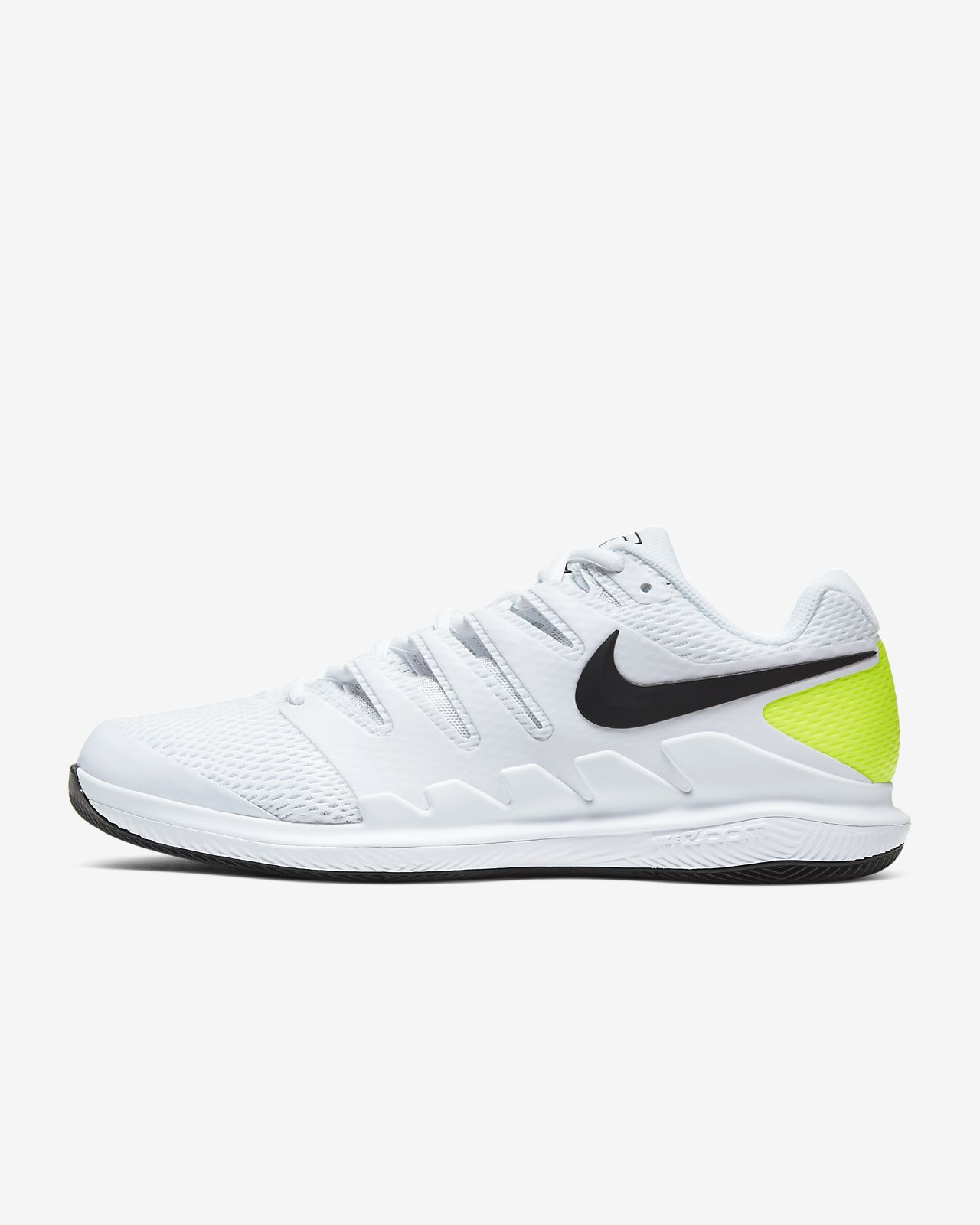 Hard Court Tennis Shoe. Nike IE