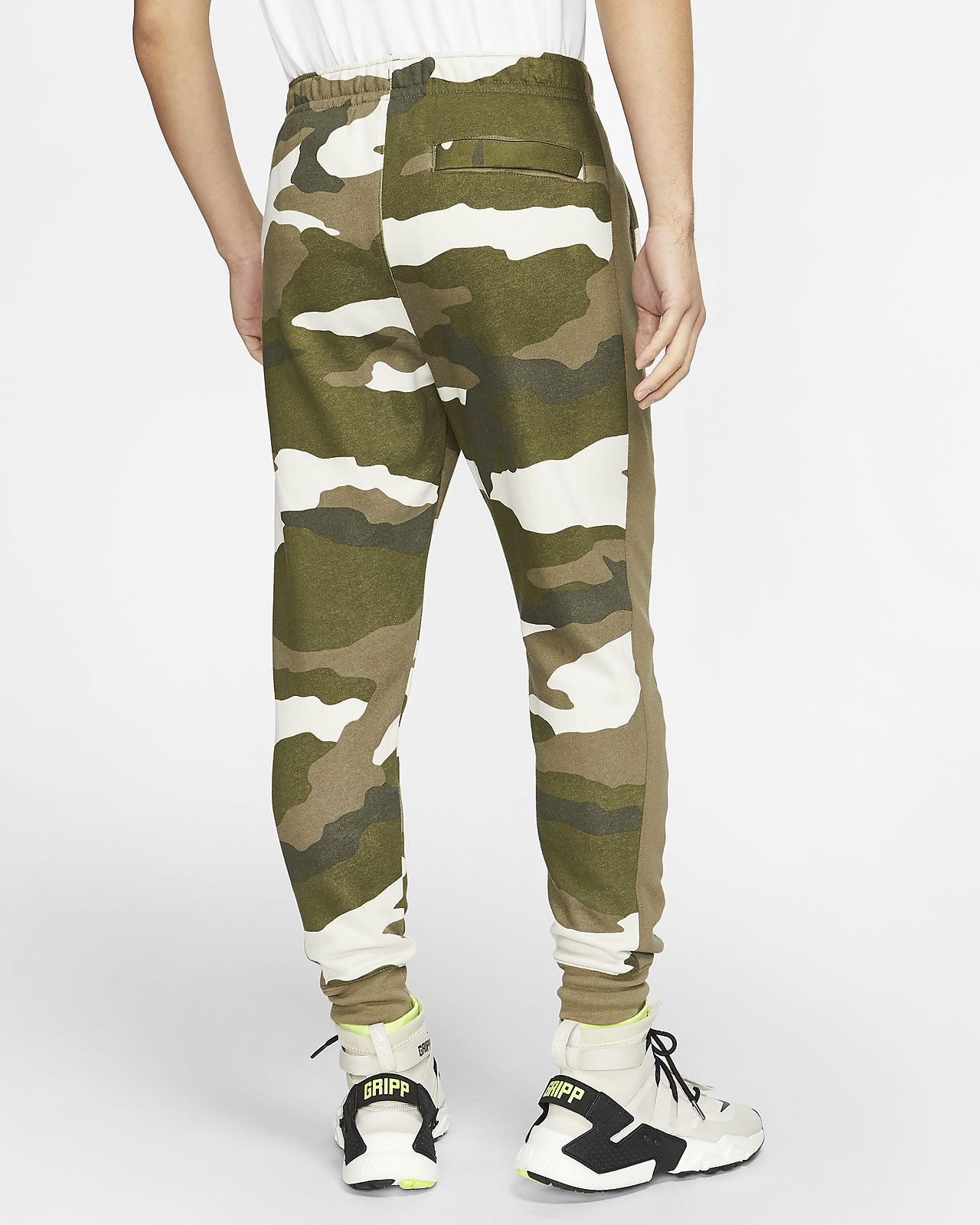 nike nsw camo joggers