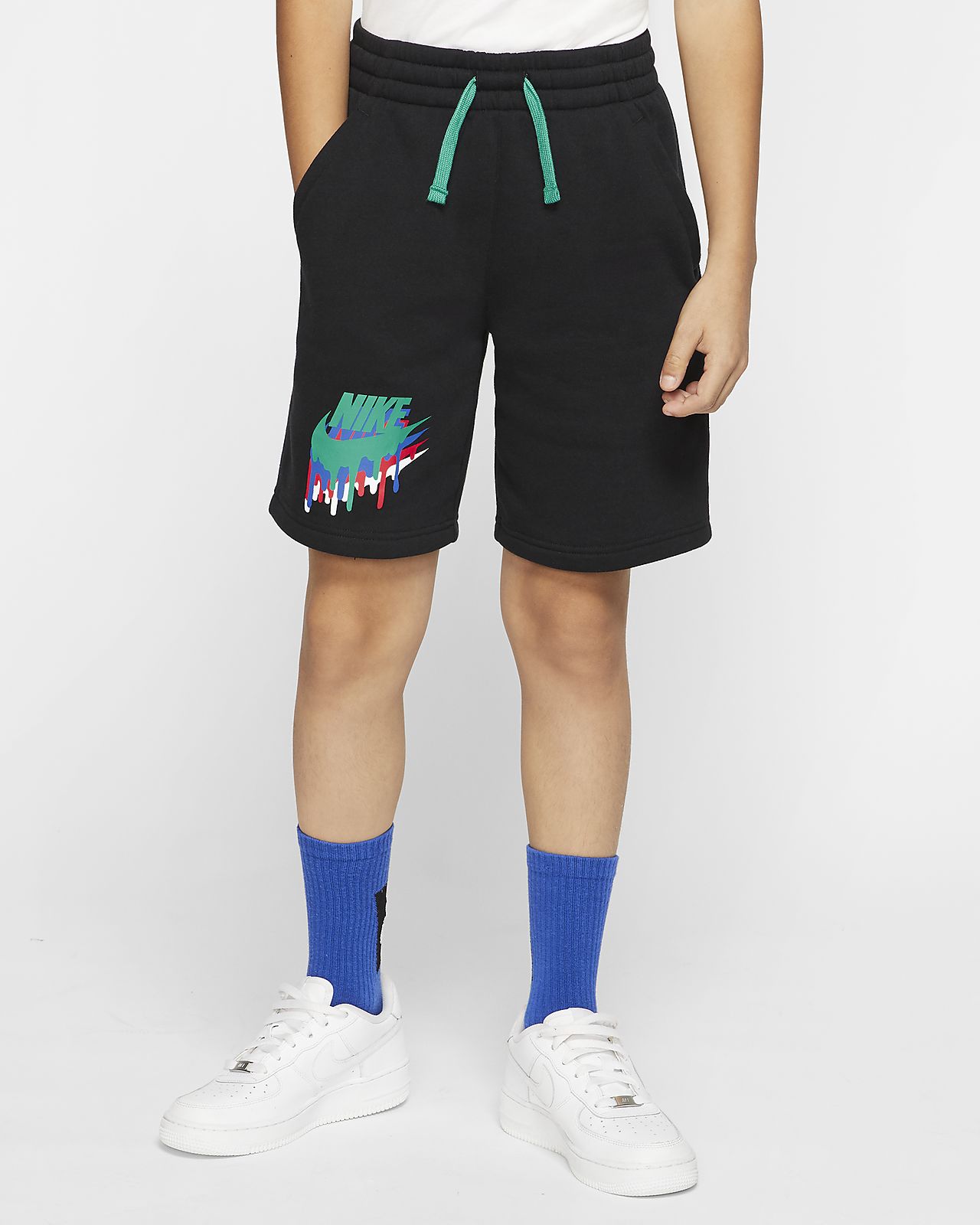 nike fleece shorts outfit