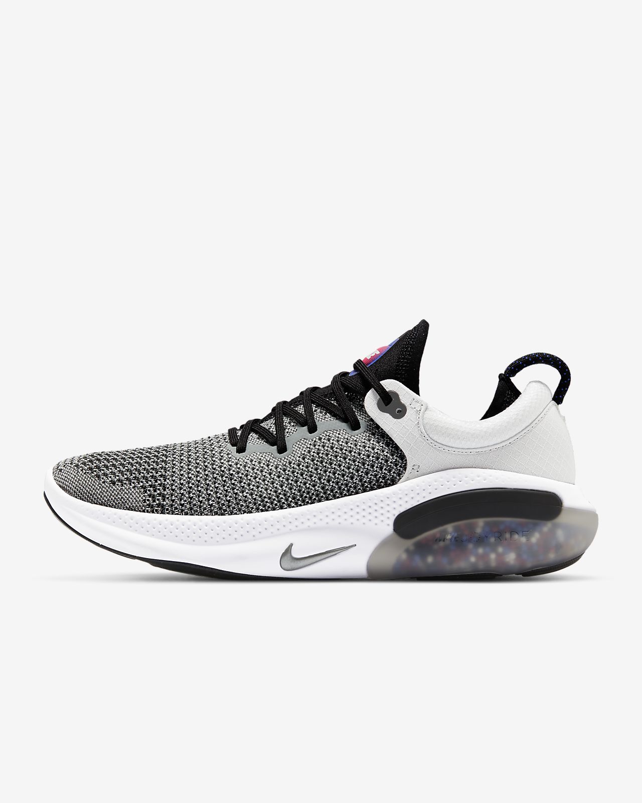 nike flyknit black and white
