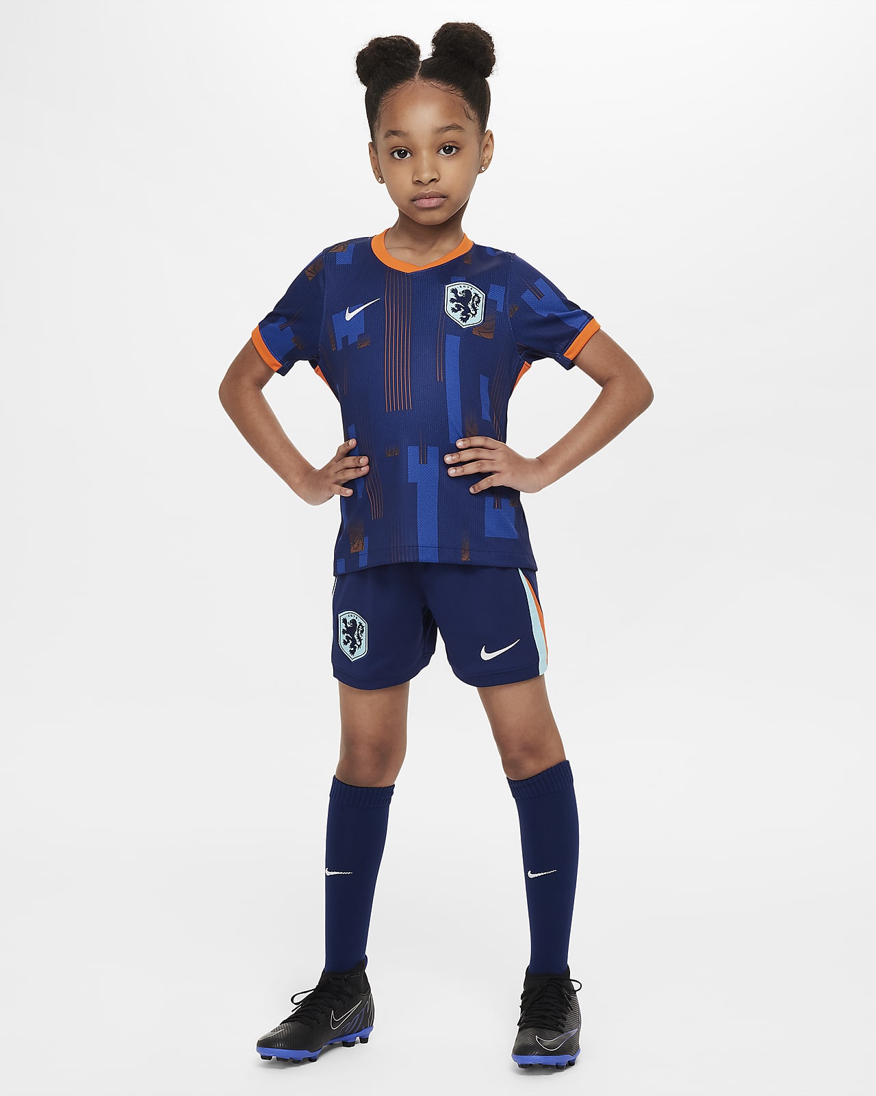 Trzyczęściowy strój piłkarski dla małych dzieci Nike Holandia Stadium 2024 (wersja wyjazdowa) – replika