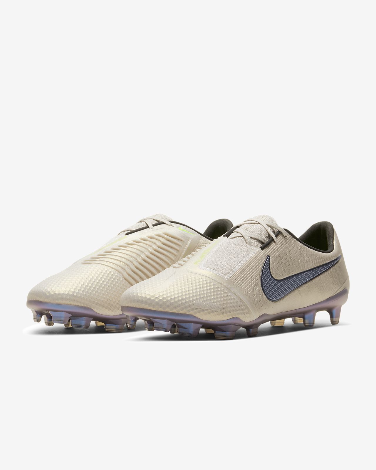 nike crampon beige