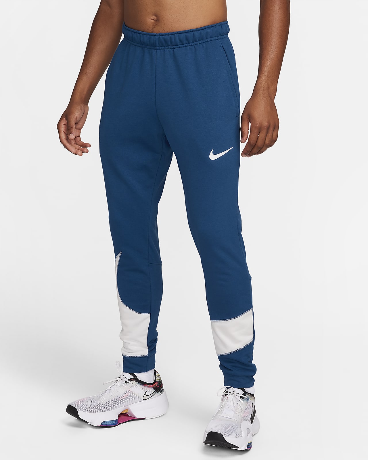 Męskie zwężane spodnie do fitnessu Nike Dri-FIT