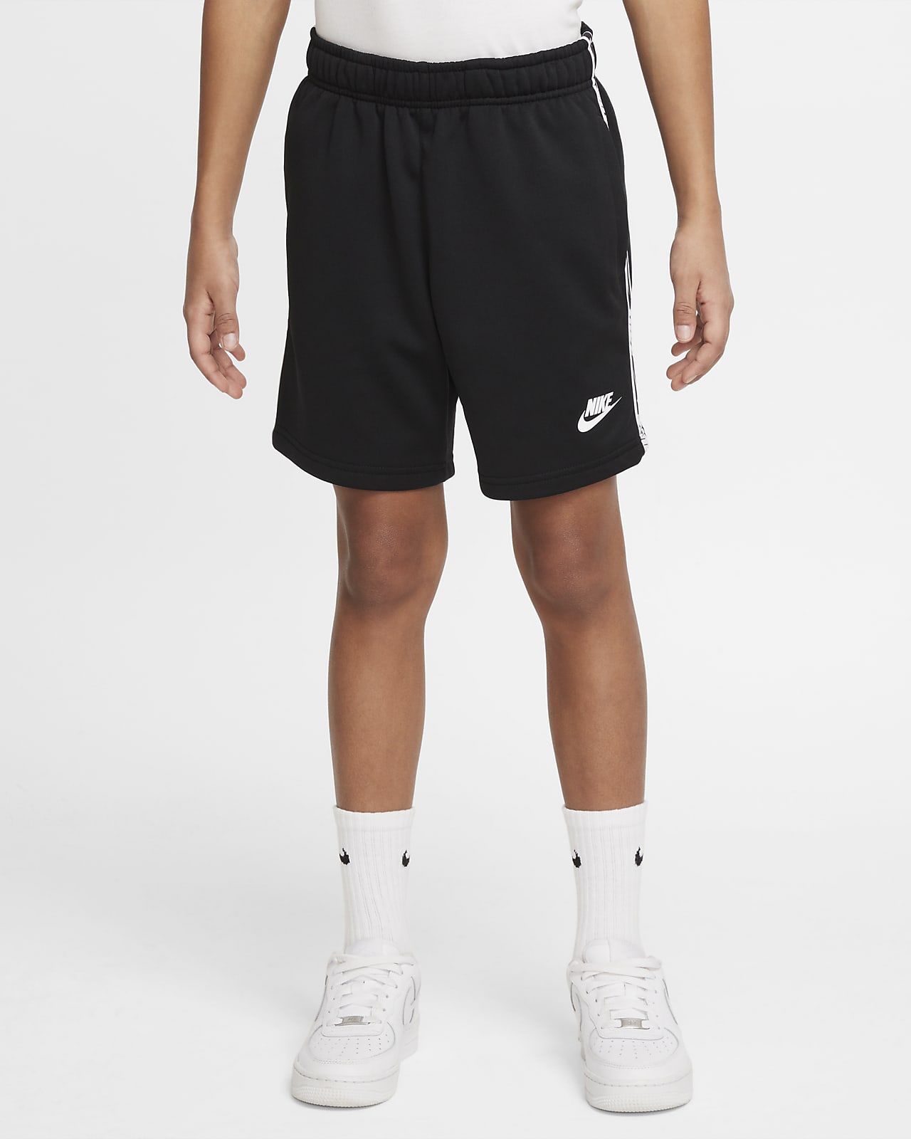 Nike Sportswear Tekrar Eden Logolu Genç Çocuk (Erkek) Şortu
