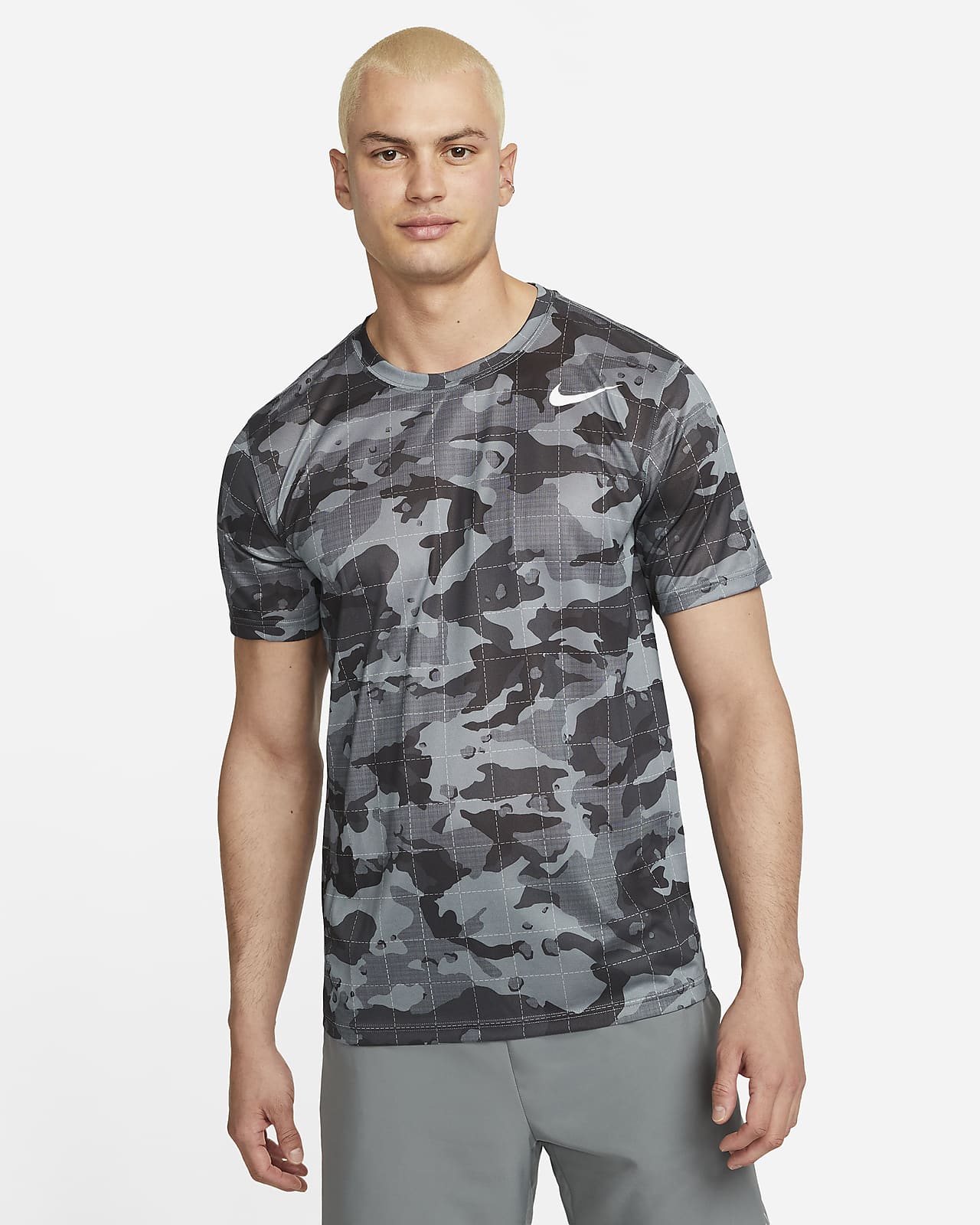 Nike Dri-FIT Legend Men's Camo Training T-Shirt. Nike SA