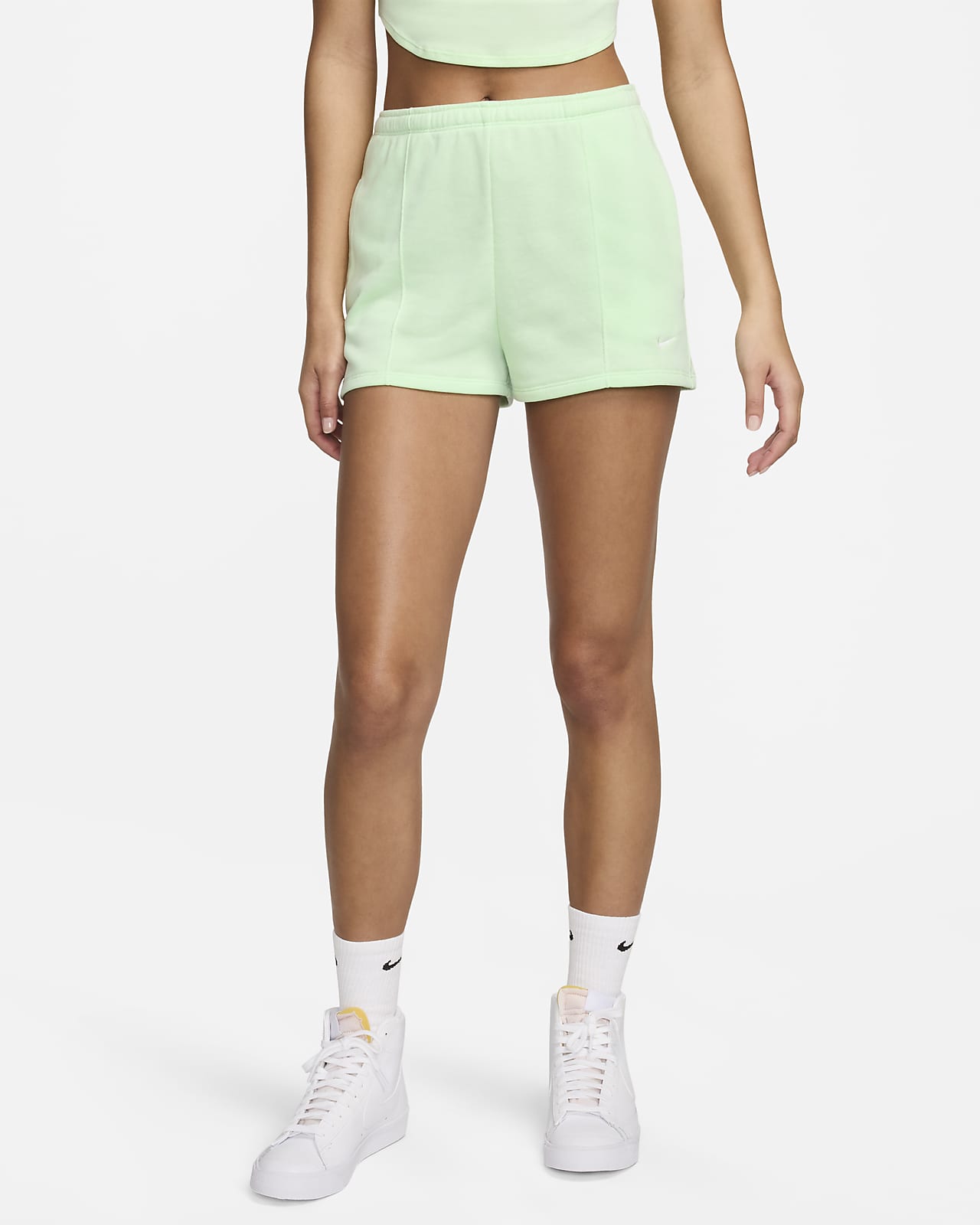 Højtaljede slanke Nike Sportswear Chill Terry-shorts (5 cm) i french terry til kvinder