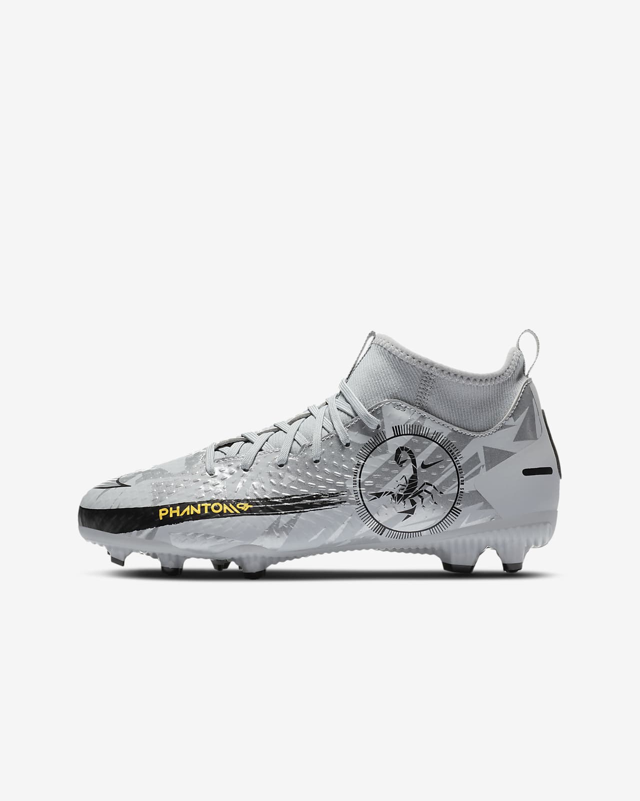 nike cheer scorpion shoe