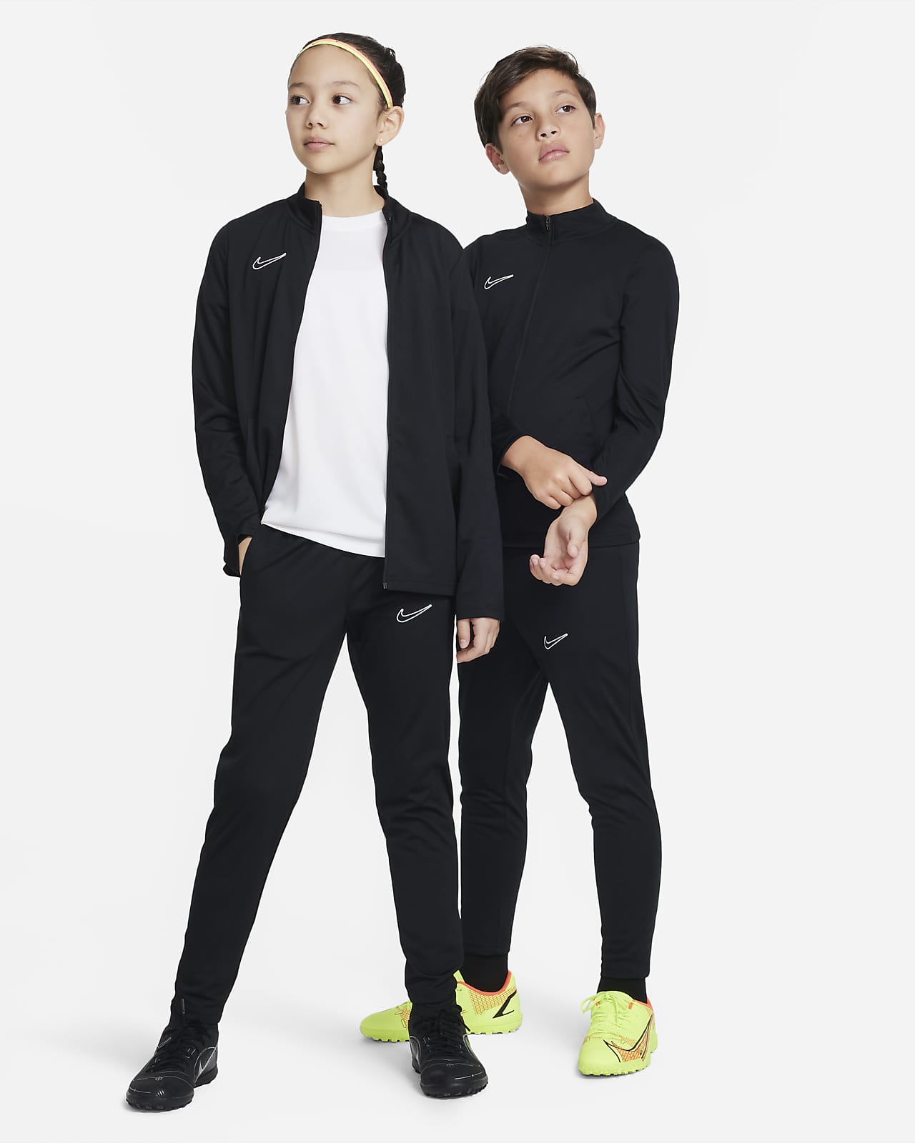Dětská fotbalová tepláková souprava Nike Dri-FIT Academy23