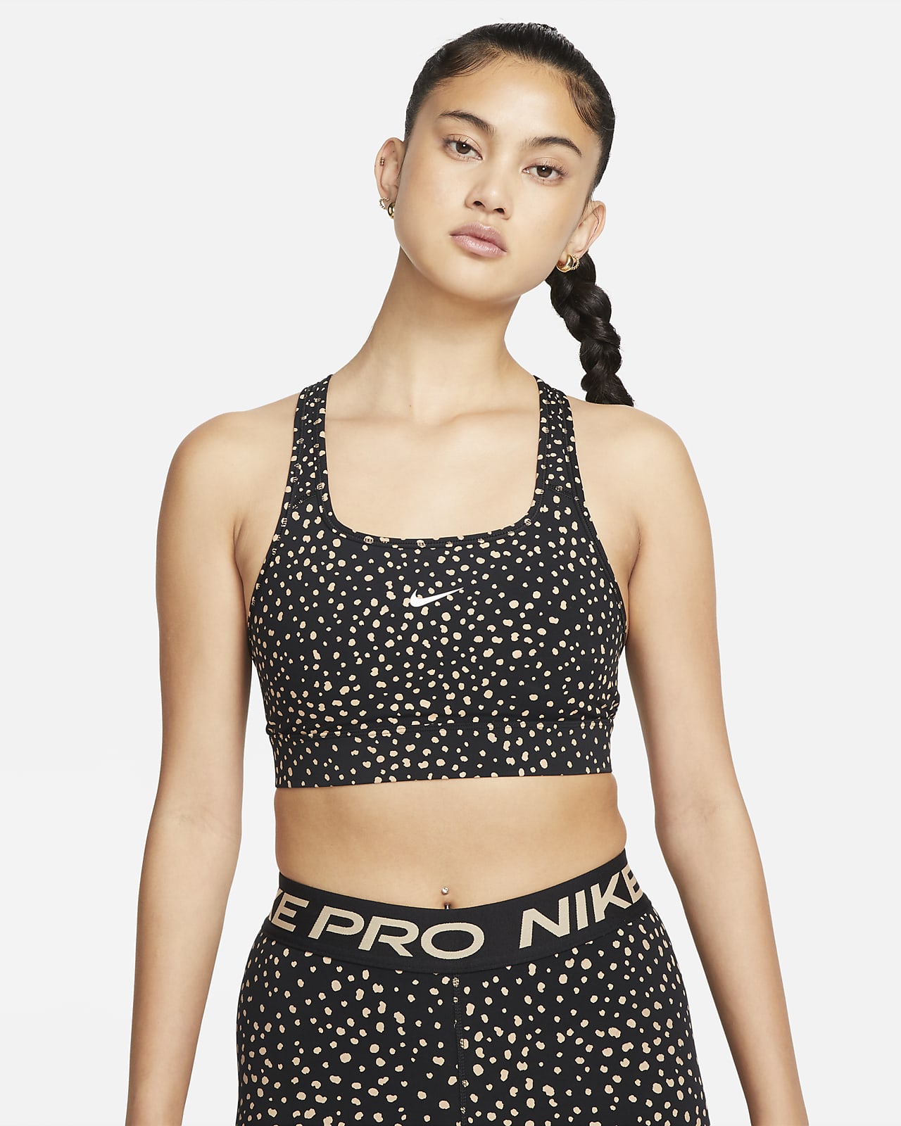 Nike Dri-FIT Swoosh 女款中度支撐型一片式襯墊網布肩帶運動內衣