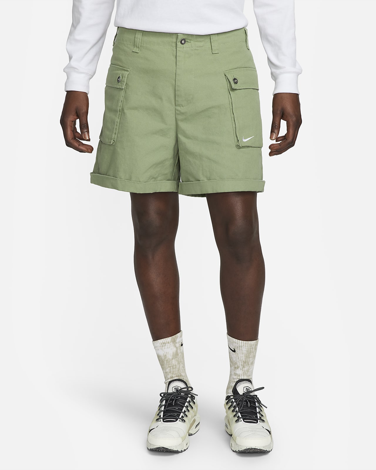 Nike Life Men's Woven P44 Cargo Shorts. Nike HR