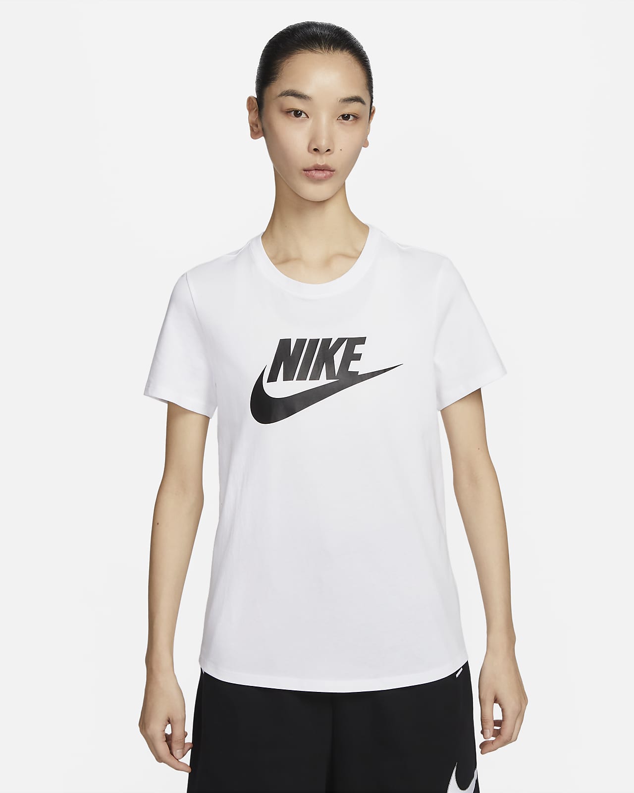 Nike Sportswear Essentials 女款標誌 T 恤