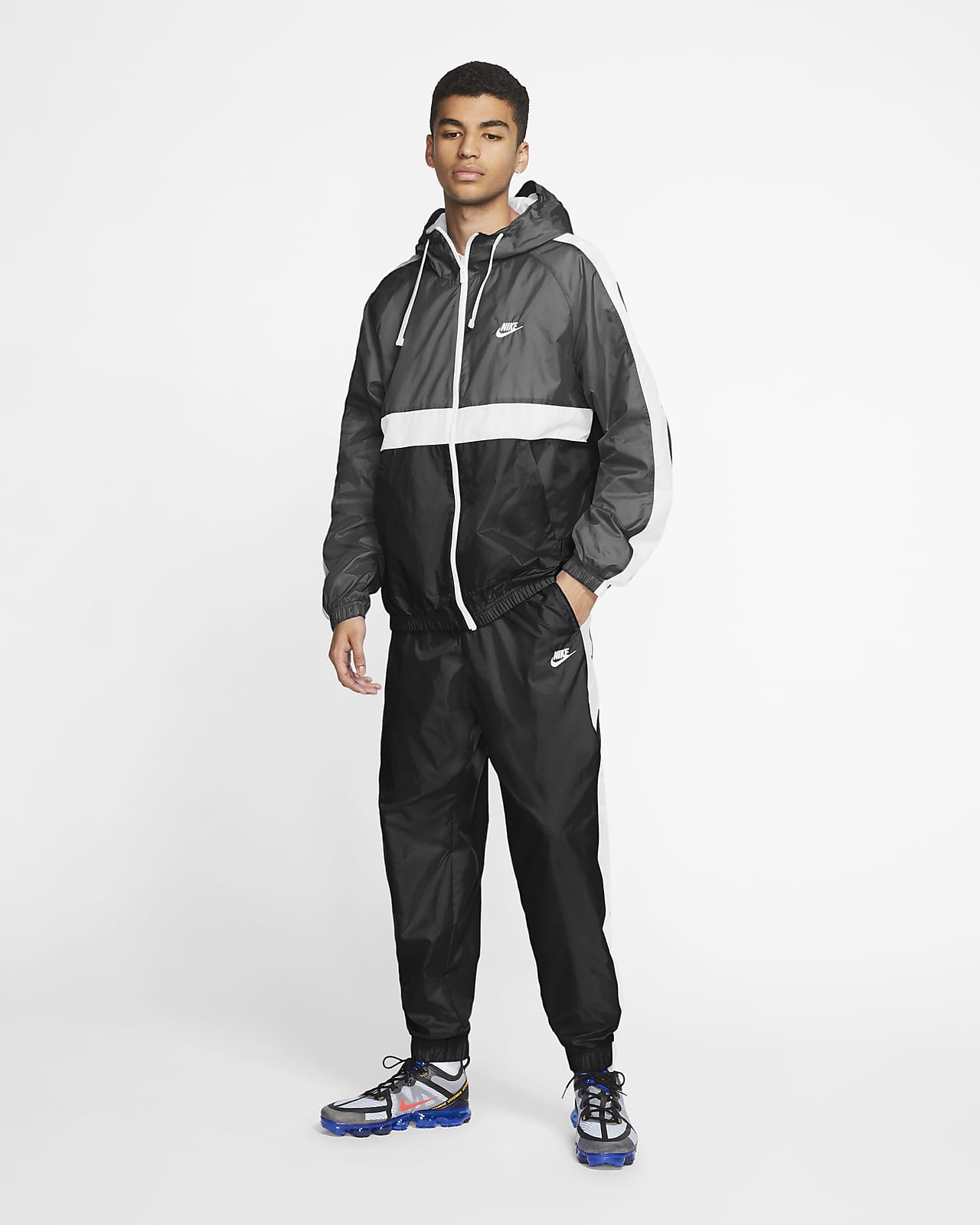 Nike Sportswear Men's Hooded Woven Tracksuit. Nike BE