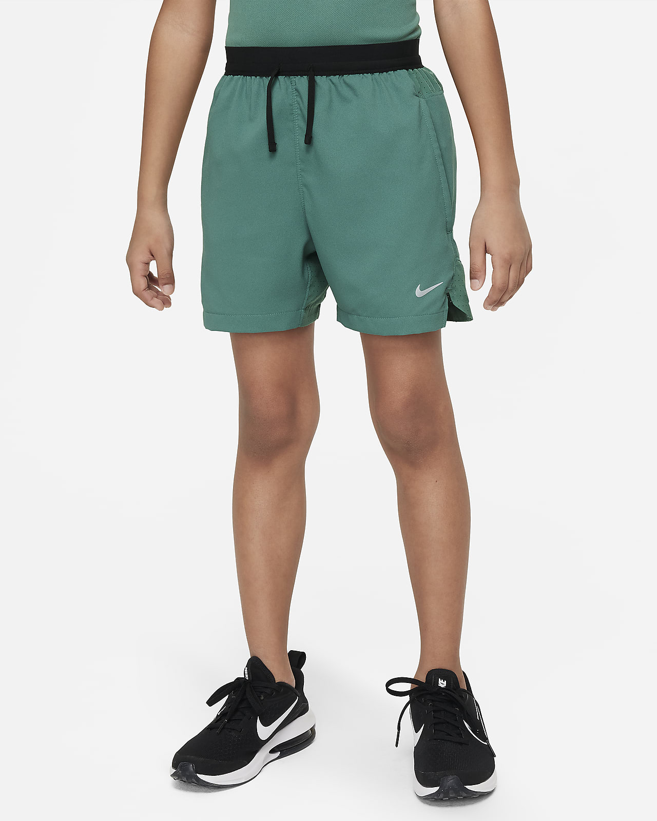 Shorts de entrenamiento Dri-FIT para niño talla grande Nike Multi Tech EasyOn