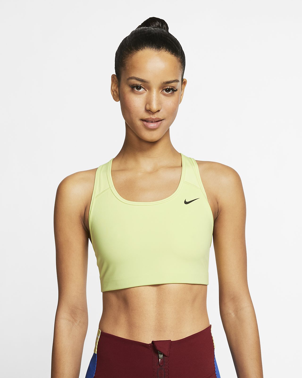 Степени поддержки спортивный бюстгальтер. Nike Swoosh Bra. Спортивный топ бра Nike Dri-Fit ADV Swoosh. Топ найк с чашками. Топ найк с бретелями на талии.