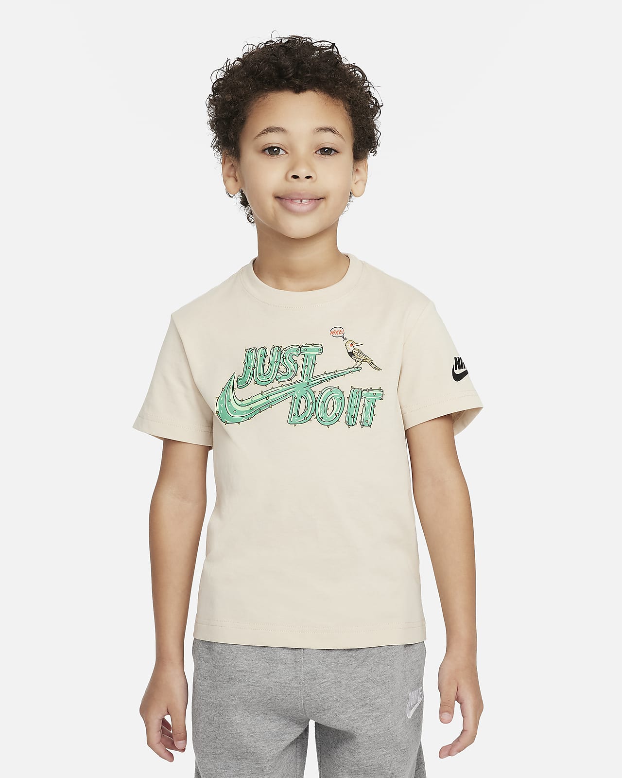 Nike Little Kids' Oversized Graphic T-Shirt