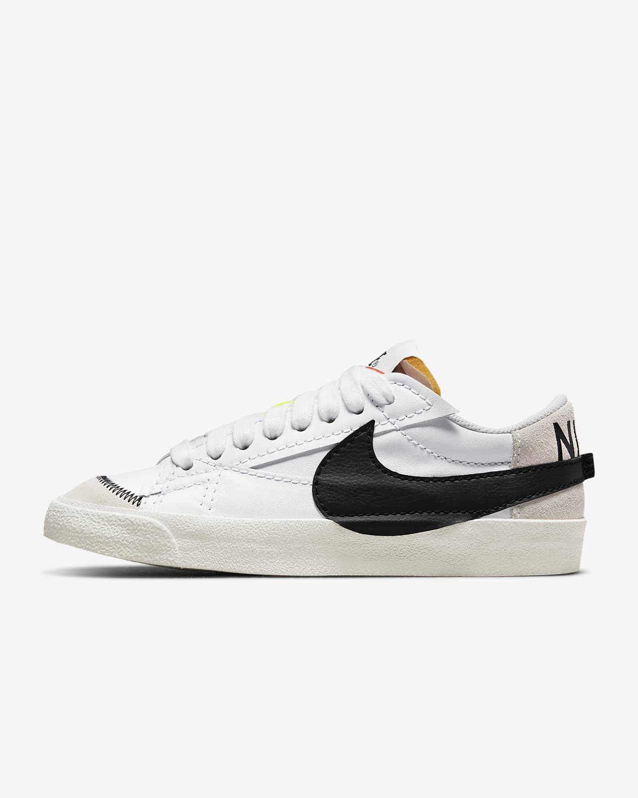 รองเท้าผู้หญิง Nike Blazer Low '77 Jumbo