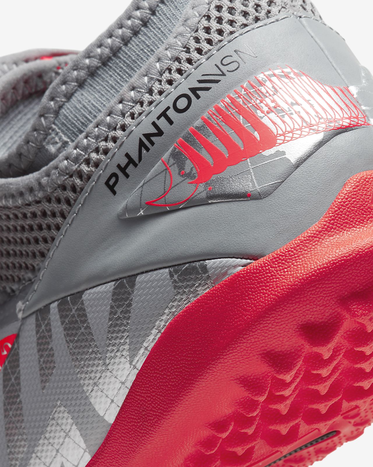 Nike Phantom Vision Academy Dynamic Fit Turf Football Shoe .