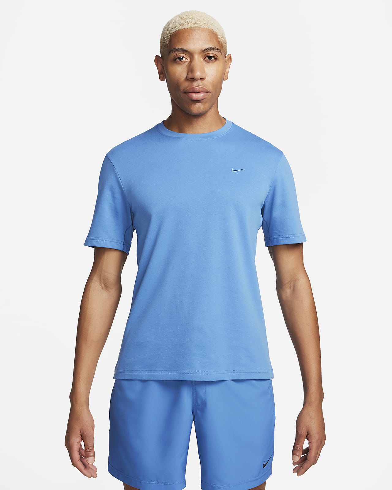 Mångsidig kortärmad tröja Nike Dri-FIT Primary för män