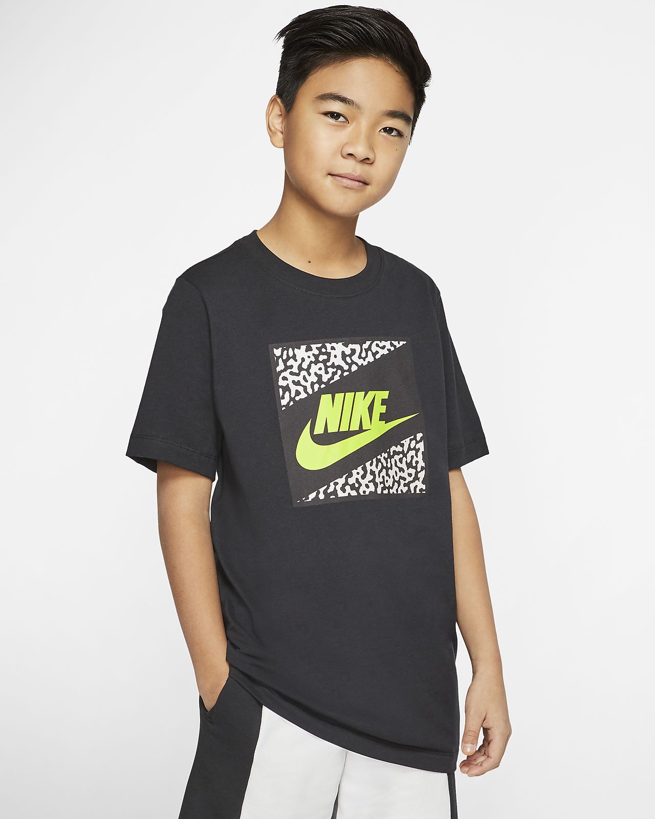 nike big logo t shirt