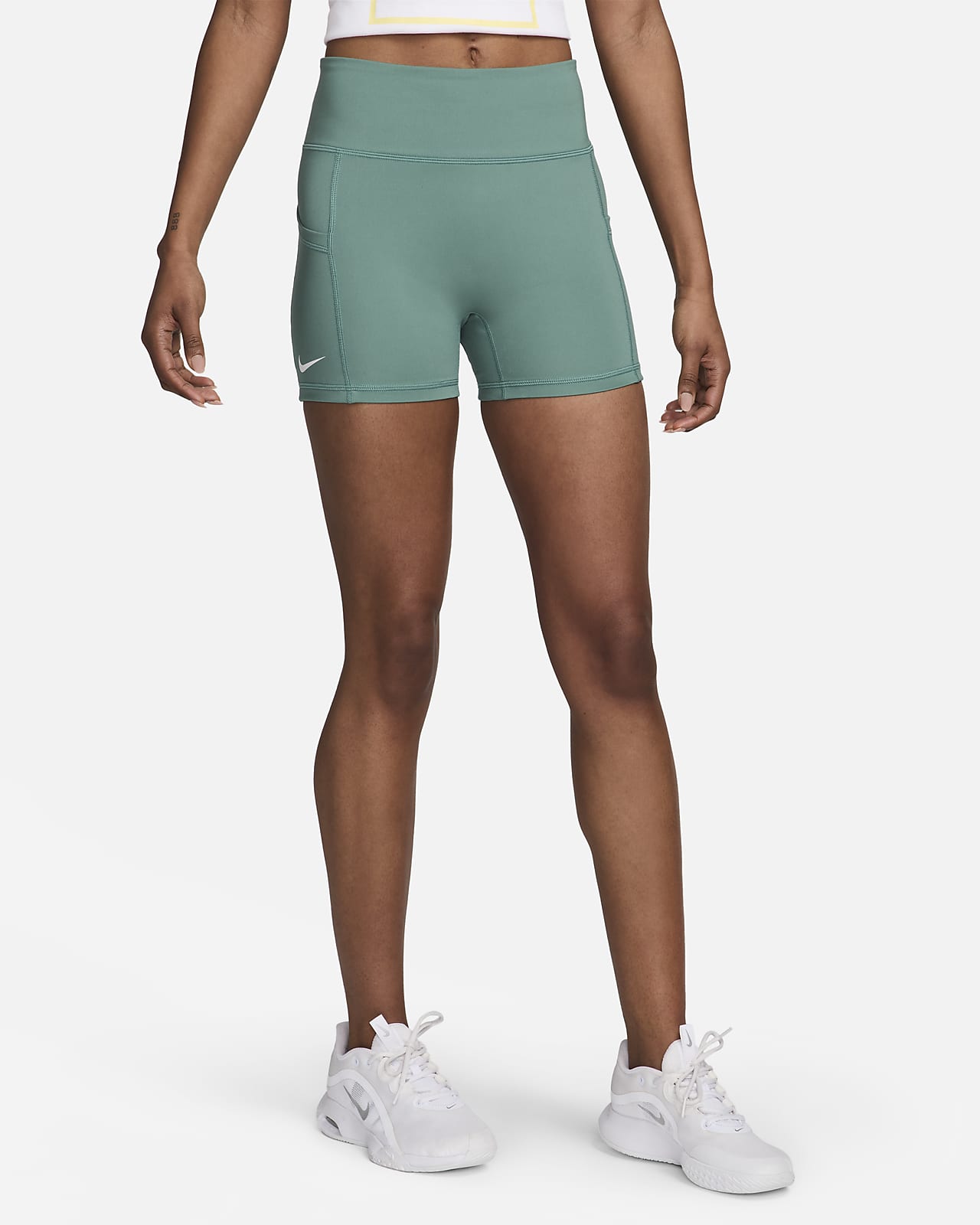 Shorts da tennis Dri-FIT NikeCourt Advantage – Donna