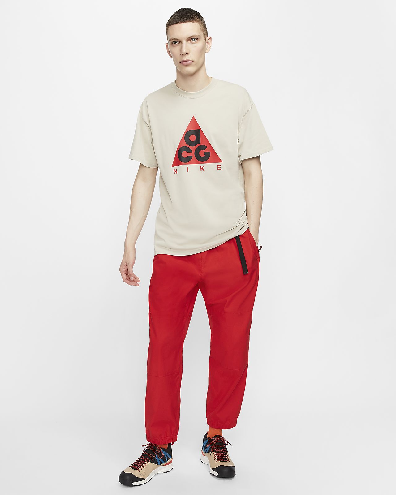 nike red trousers