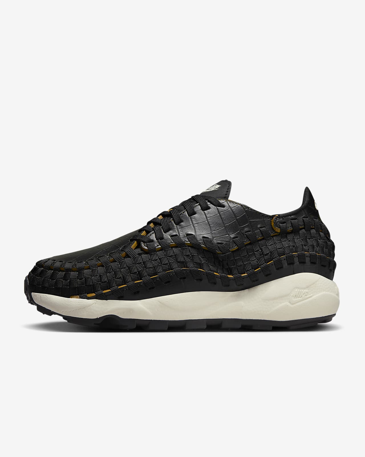 Nike Air Footscape Woven Premium Women's Shoes. Nike AT