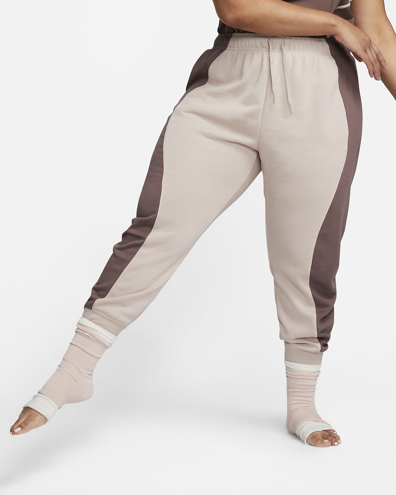 Nike Air Fleece-Jogginghose mit mittelhohem Bund für Damen (große Größe)