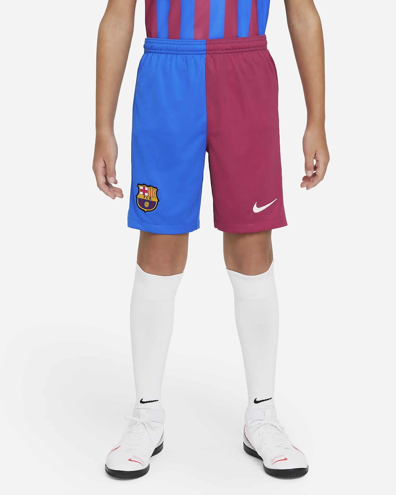 F.C. Barcelona 2021/22 Stadium Home/Away Older Kids' Football Shorts