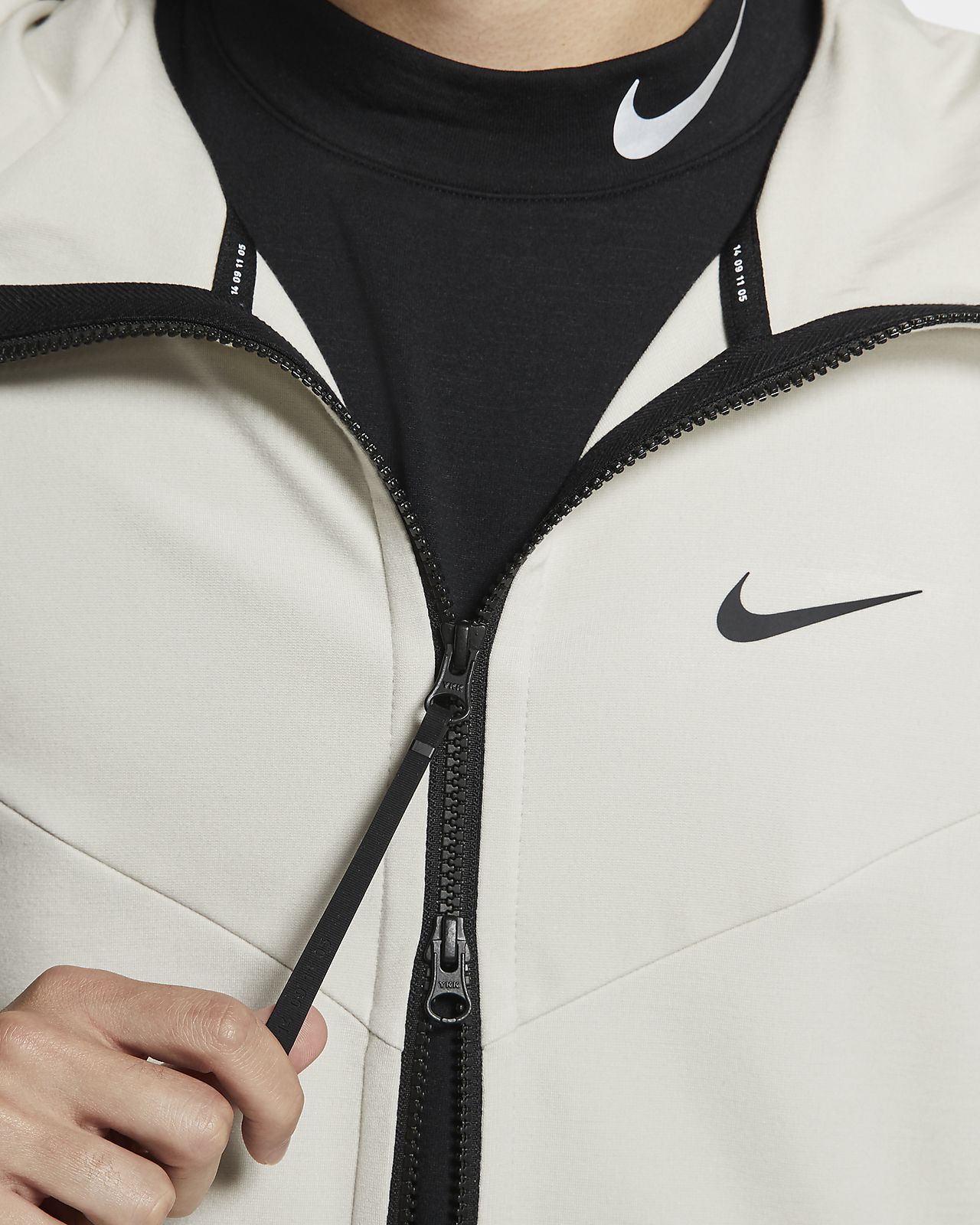 nike modern hooded vest