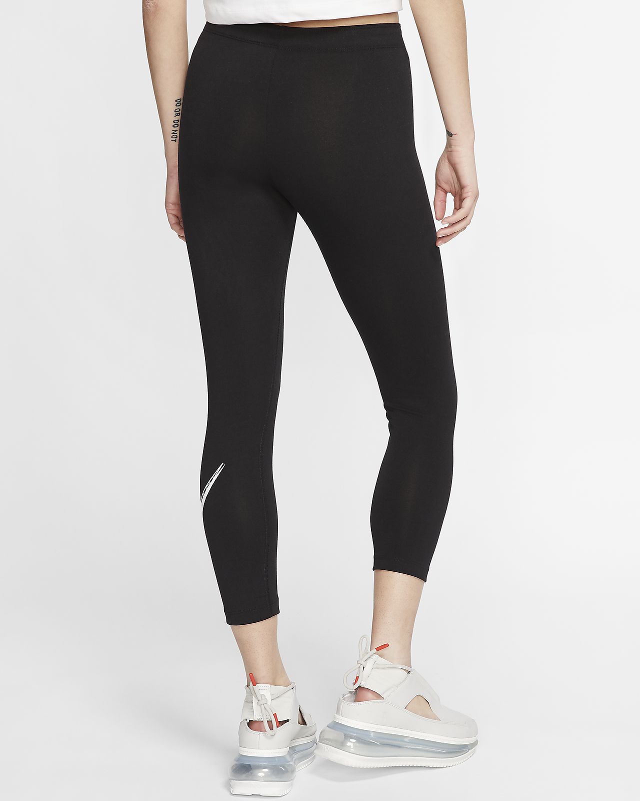 nike women's crop leggings