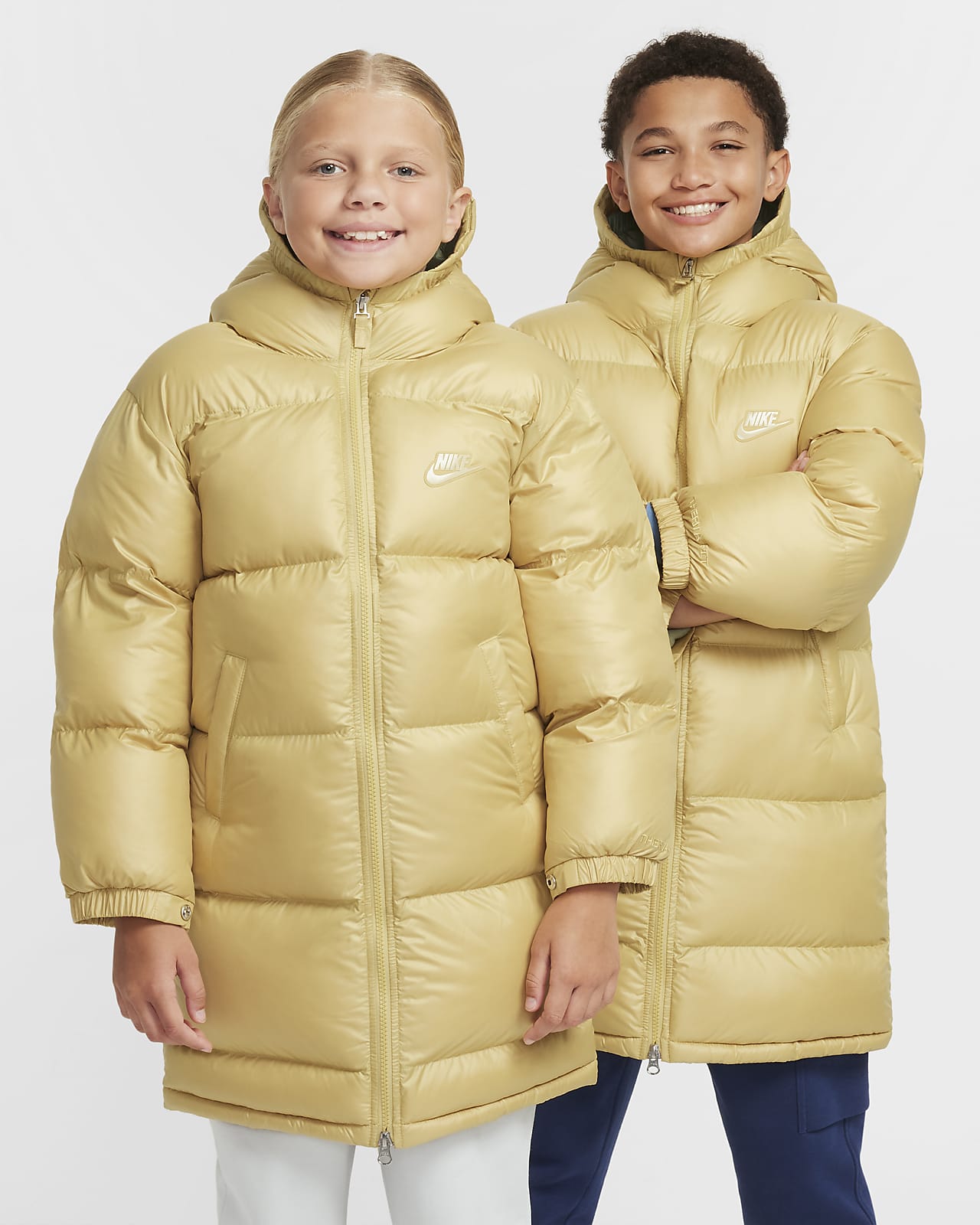 Nike Sportswear Heavyweight Synthetic Fill EasyOn Big Kids' Therma-FIT Repel Loose Hooded Parka