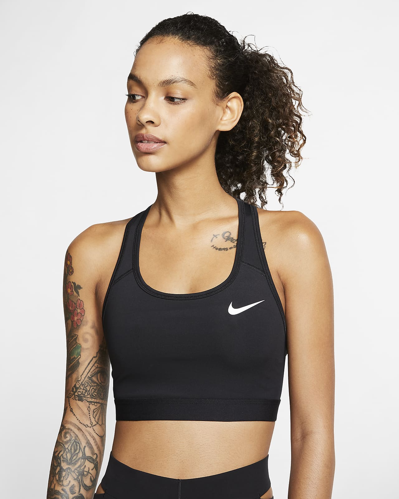 Dámská sportovní podprsenka bez vycpávek Nike Swoosh se střední oporou