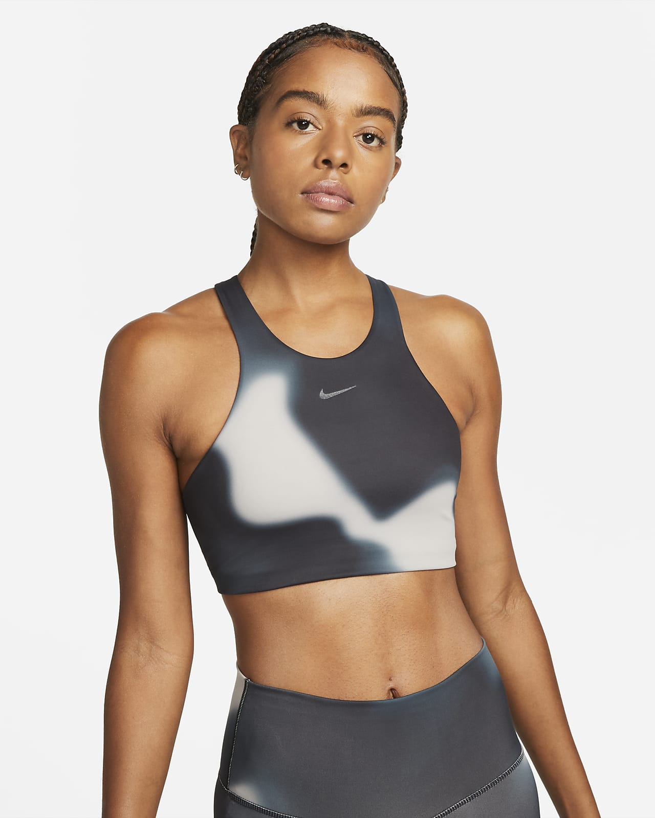Brassière de sport teintée en dégradé à maintien normal avec doublure légère Nike Yoga Dri-FIT Swoosh pour Femme