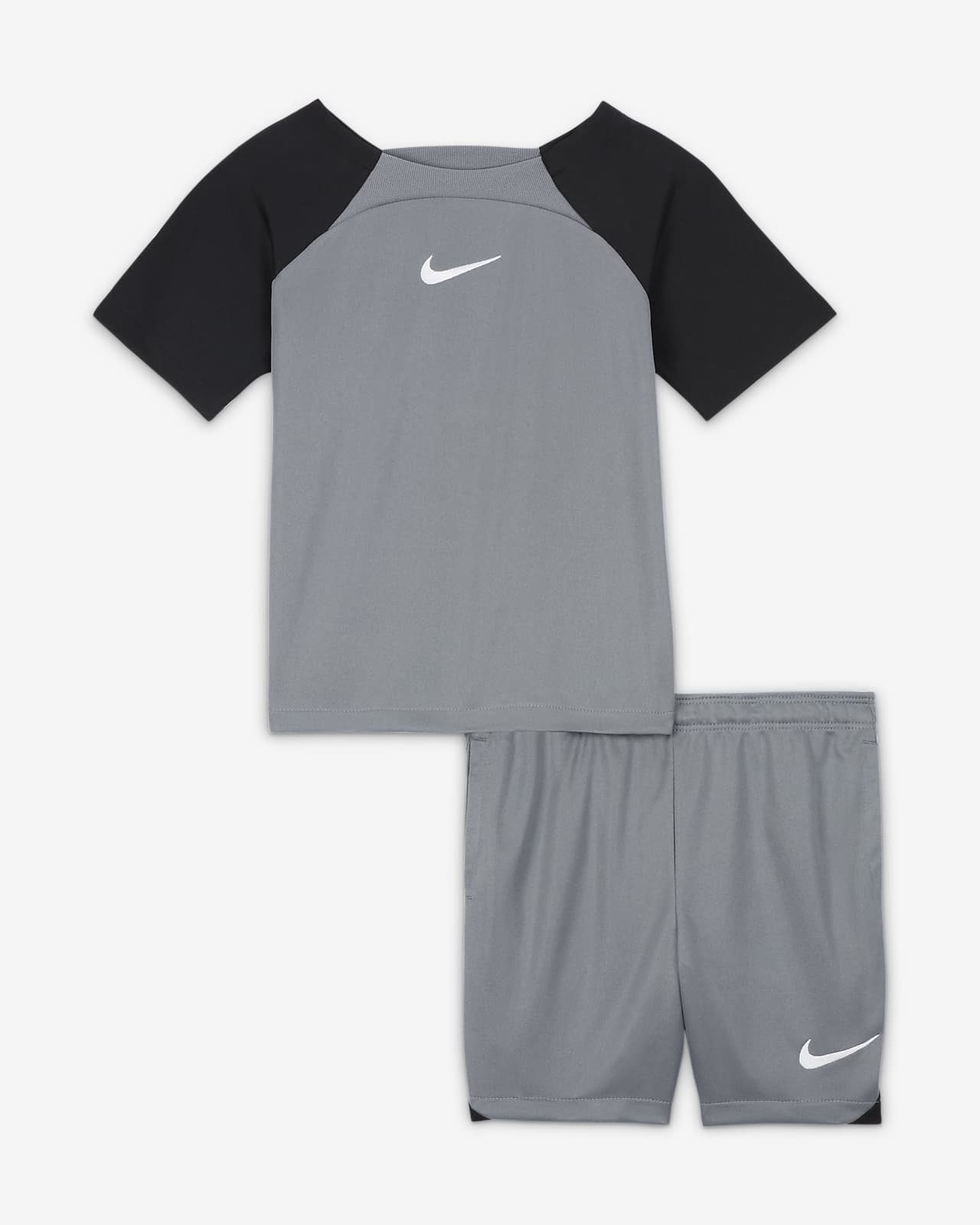 Nike DriFIT Academy Pro Younger Kids' Knit Football Training Kit. Nike FI
