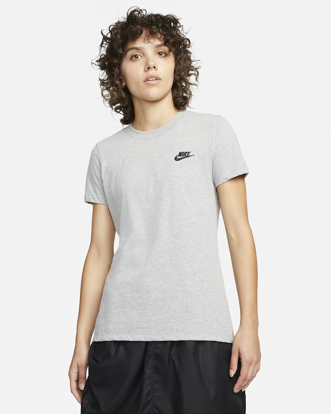 T-shirt Club Nike Sportswear para mulher