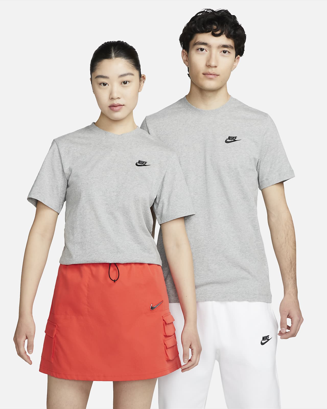 Nike Sportswear Club 男款 T 恤