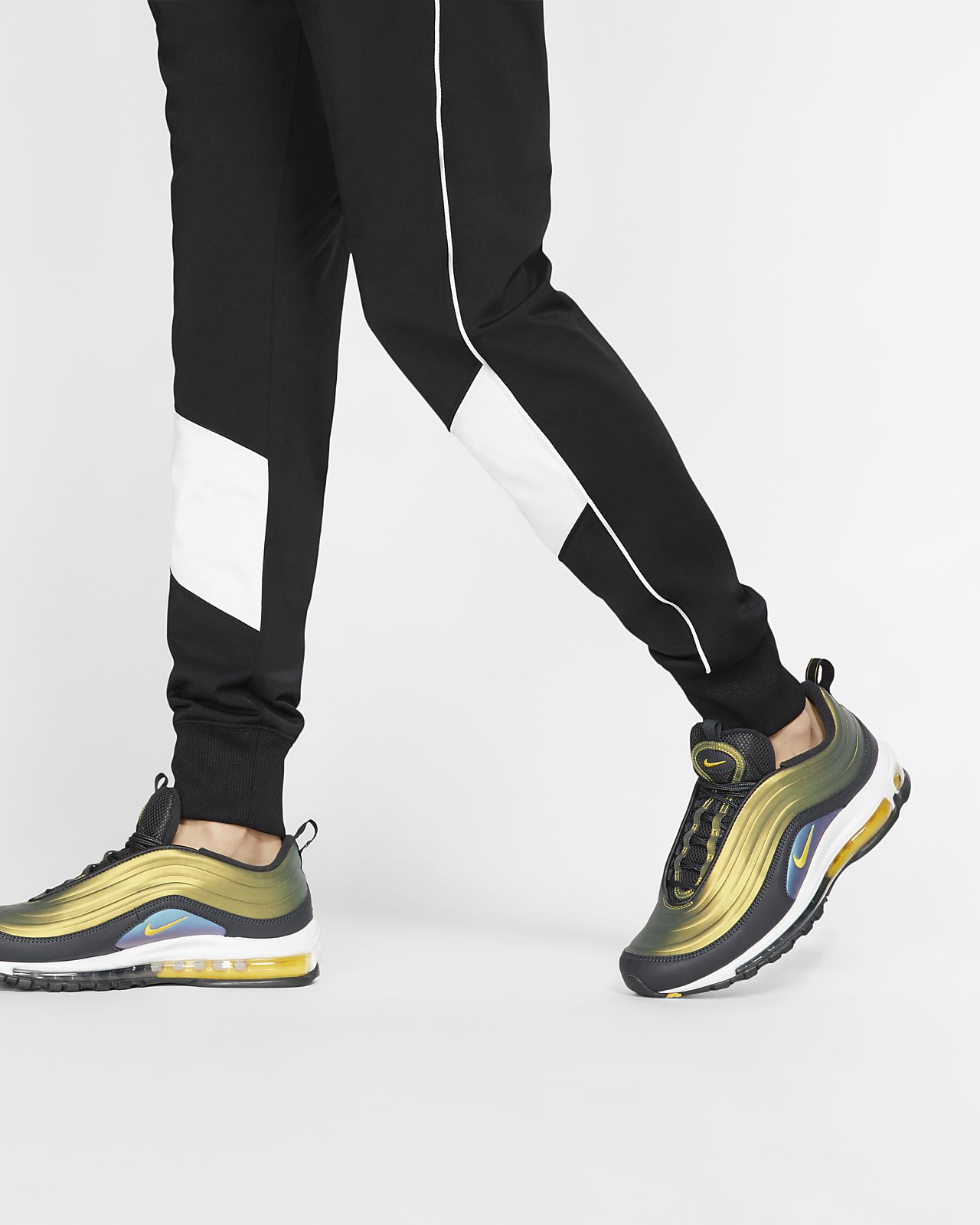 nike heritage tracksuit