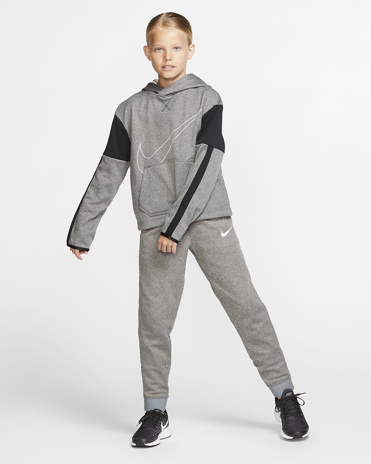 nike therma hoodie girls