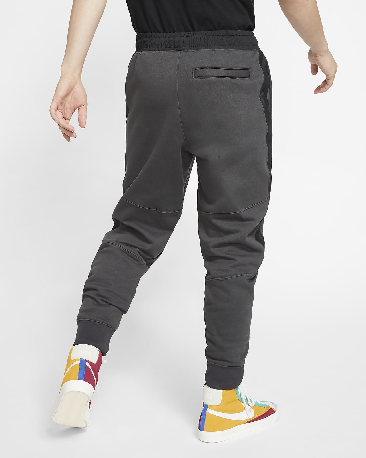 graphic joggers nike sportswear