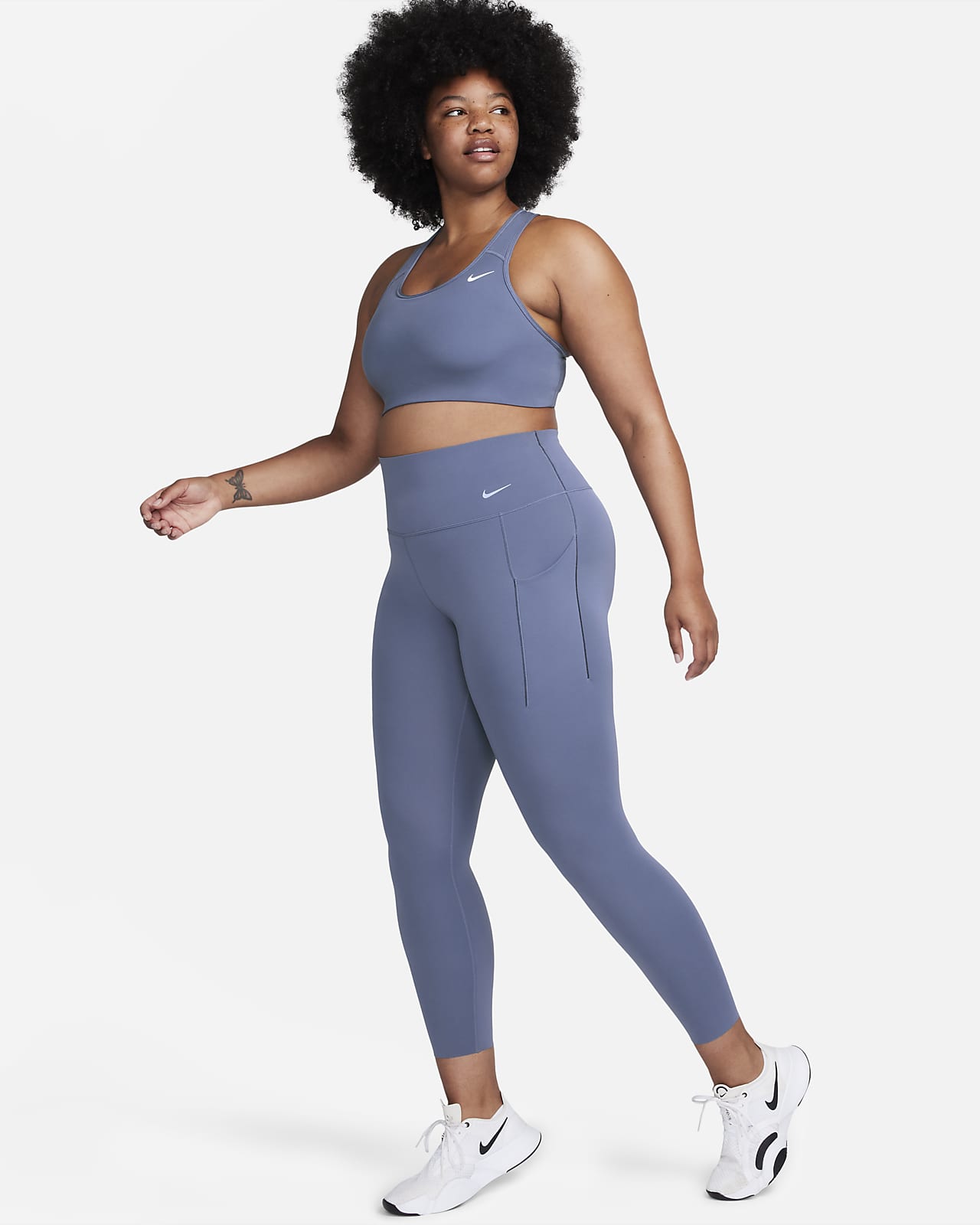 Nike Universa 7/8-Leggings mit Taschen, mittlerem Halt und hohem Bund für Damen