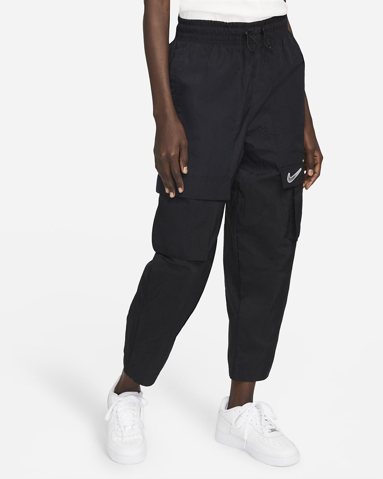 Nike Sportswear Swoosh Women's MidRise Woven Trousers. Nike AE
