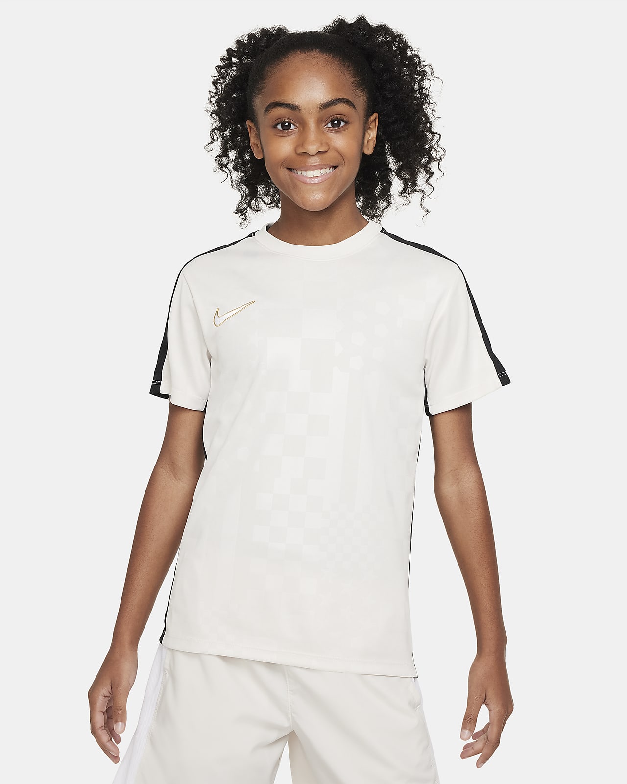 Nike Dri-FIT Academy Older Kids' Short-Sleeve Football Top. Nike IL