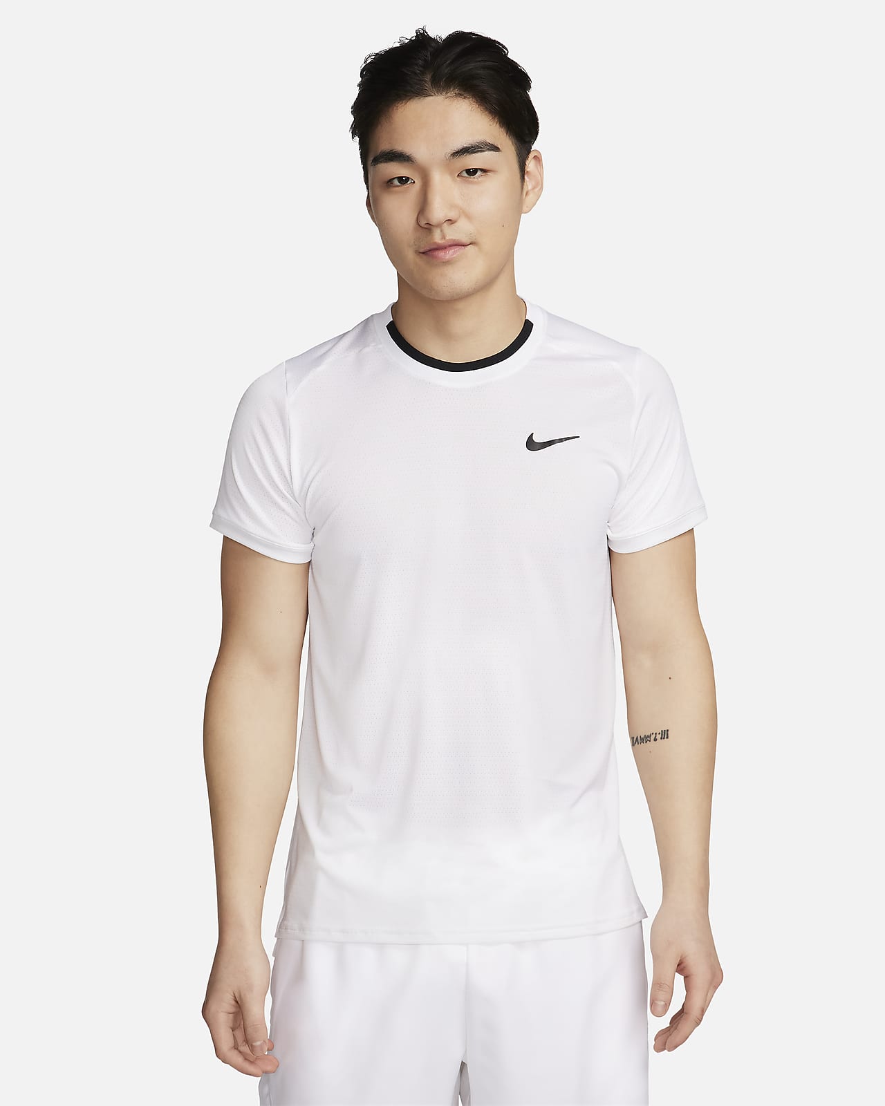เสื้อเทนนิส Dri-FIT ผู้ชาย NikeCourt Advantage