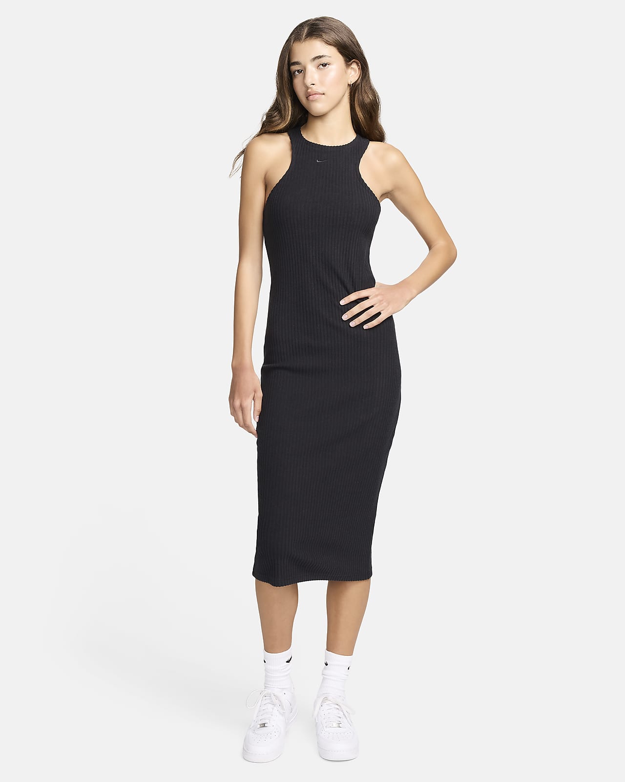 Nike Sportswear Chill Knit aansluitende mouwloze geribbelde midi jurk